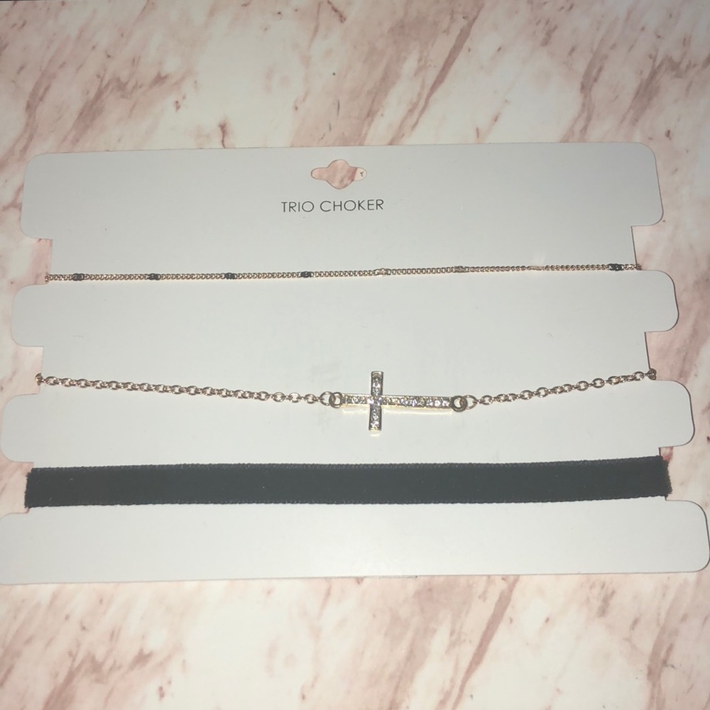 Trio choker set